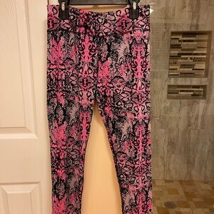 Colorful & Fun Cropped Leggings!